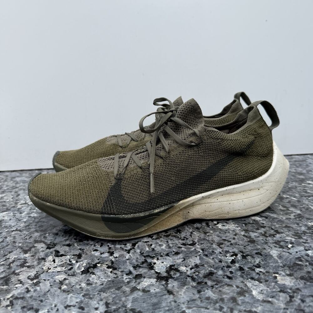 Nike Vapor Street Flyknit Mens Size 10 US Olive Green Athletic Running Shoes